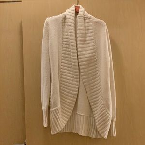 Express cream cardigan with pockets - Size Medium